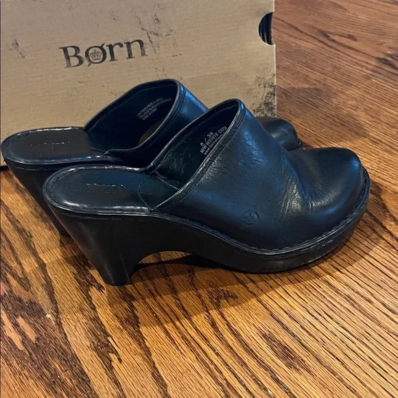 Women’s shoes Black Leather Mules clogs - Picture 3 of 8